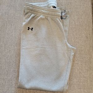 UA athletic pants XL